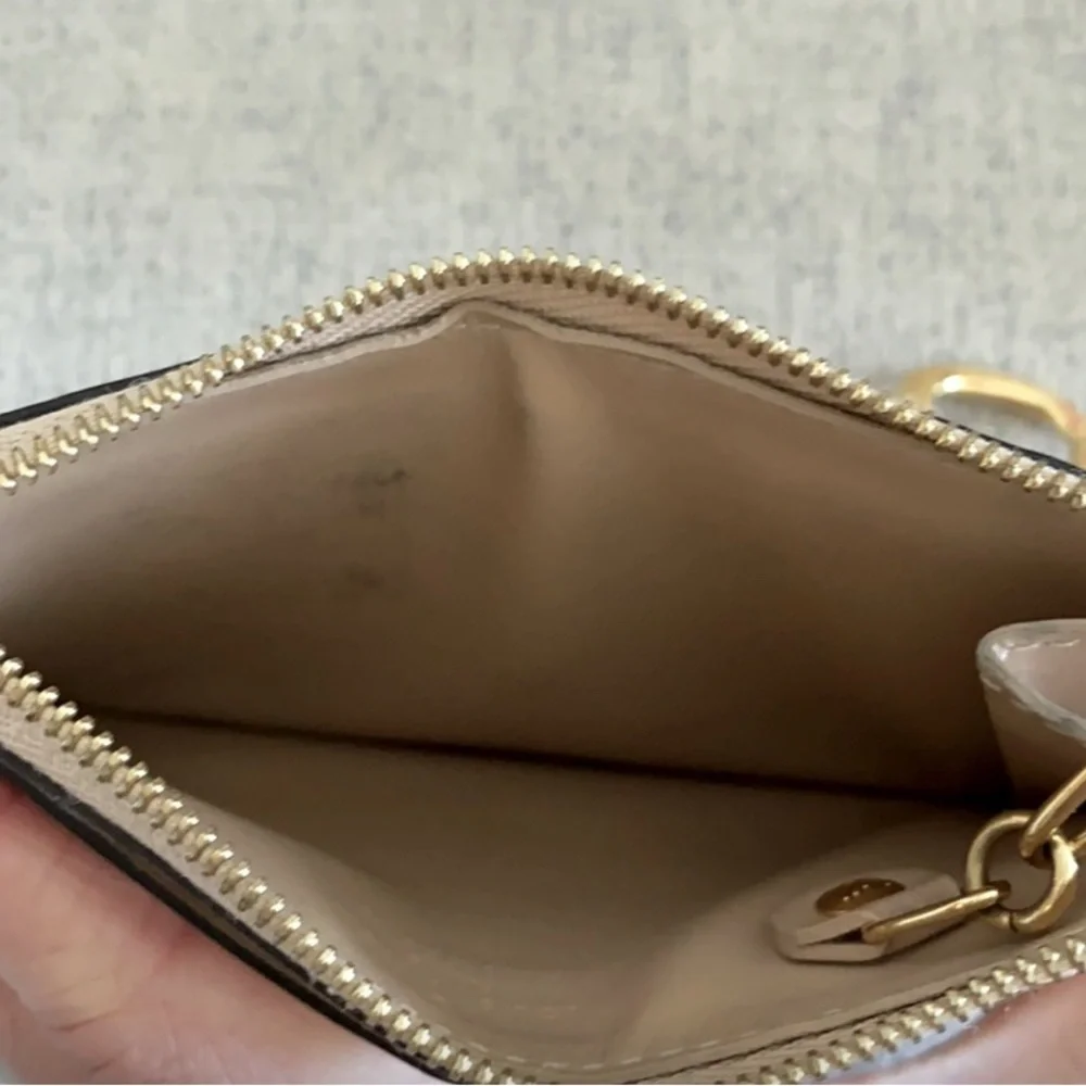 Authentic Beige Louis Vuitton Key Pouch - Picture 4 of 4